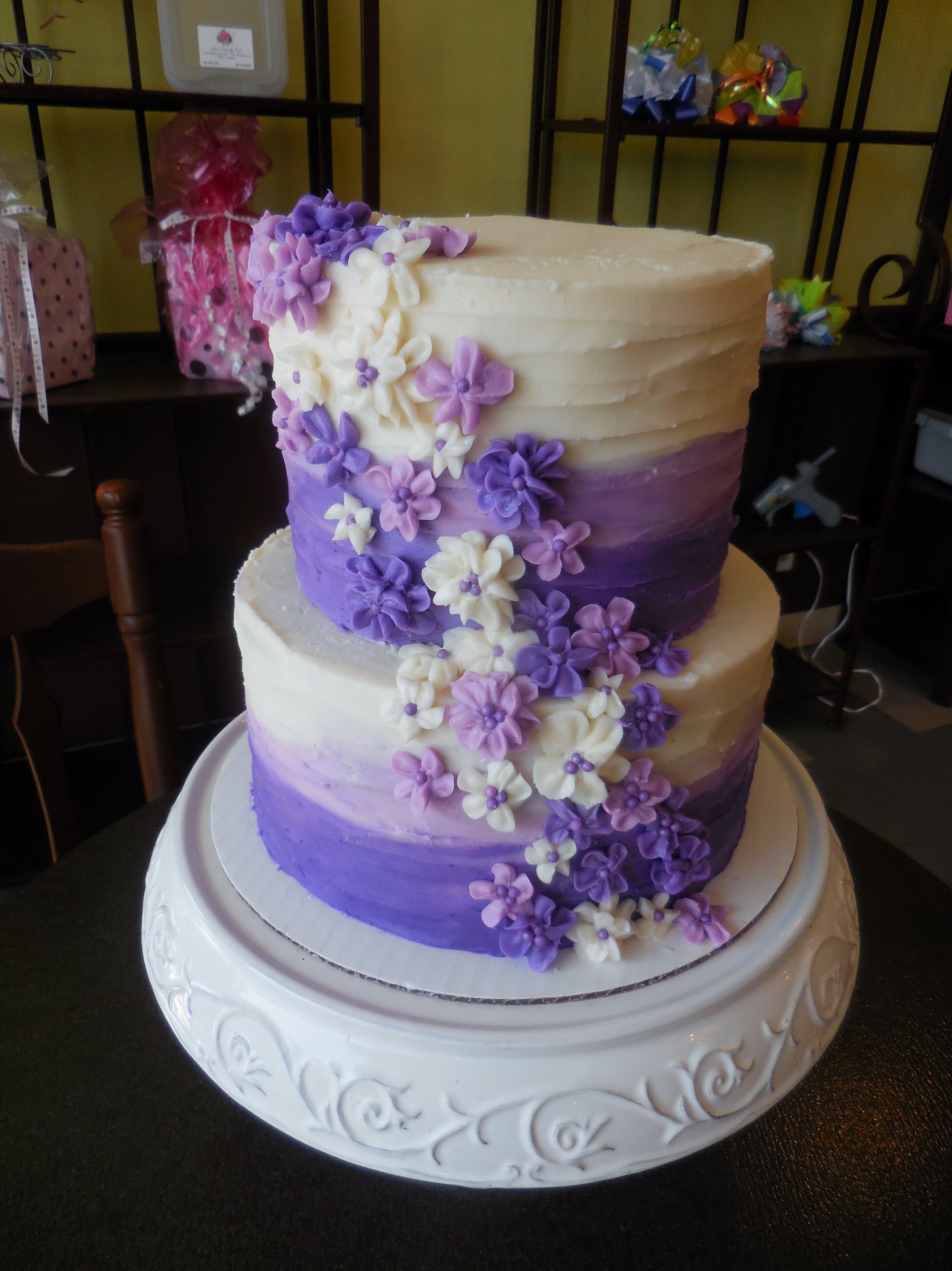 wedding cake Archives - Ida's Cupcake Cafe