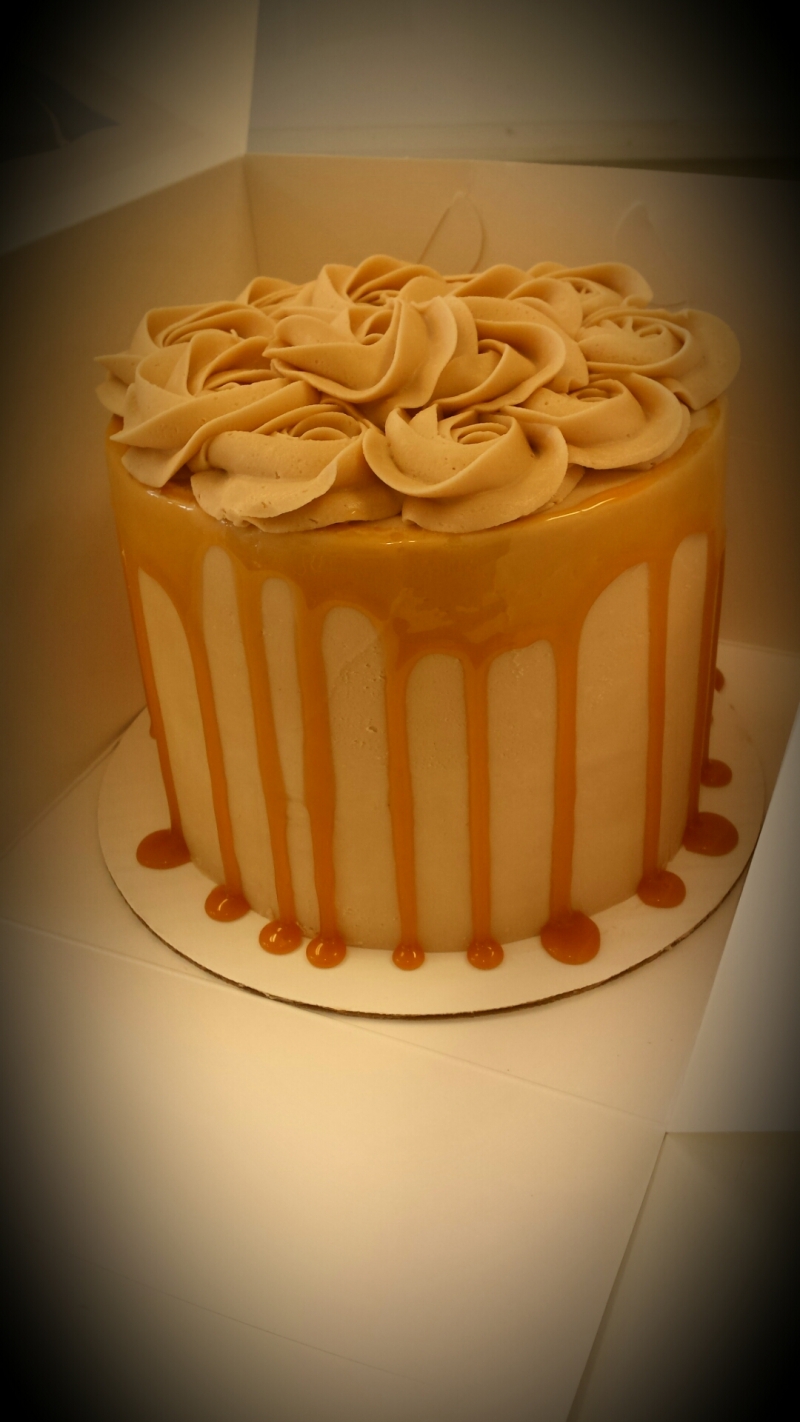 caramel drizzle layer cake
