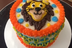 lion smash cake